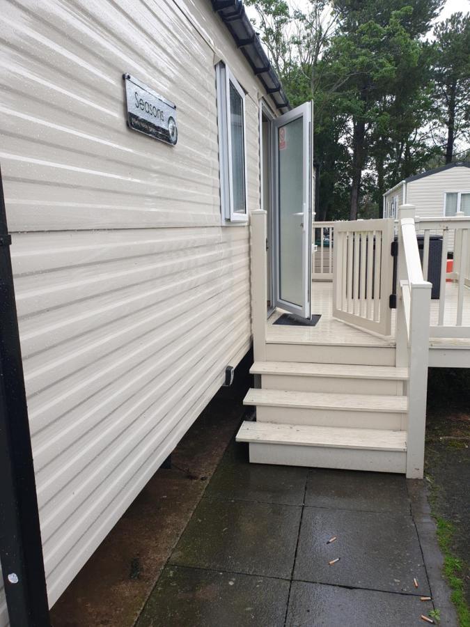 فندق Berwick Upon Tweedفي  Haggerston Castle Tower Lawn Hire المظهر الخارجي الصورة