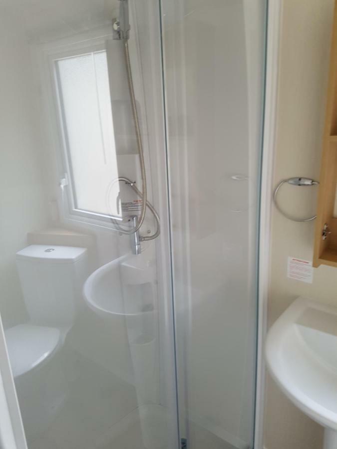 فندق Berwick Upon Tweedفي  Haggerston Castle Tower Lawn Hire المظهر الخارجي الصورة